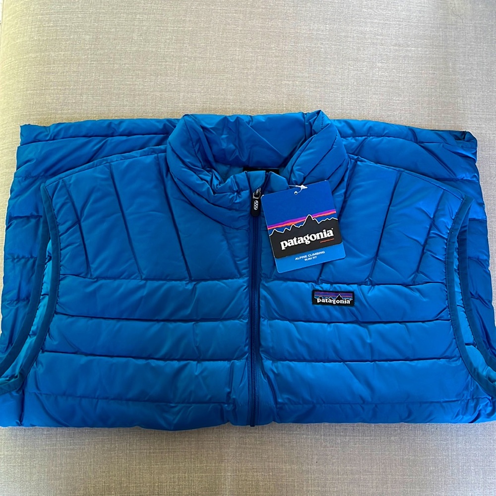 Patagonia “alpine climbing” slim fit down vest